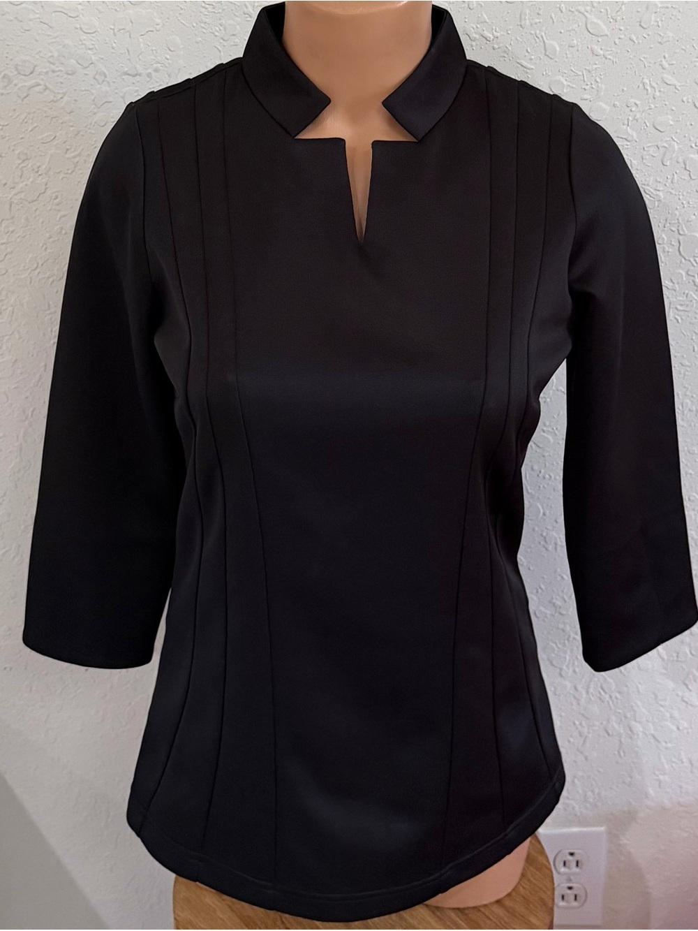 Gretchen Scott seamed jersey top zip hem NWOT